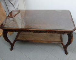 Buckinghamin barokki: sohva, kaksi nojatuolia ja pöytä